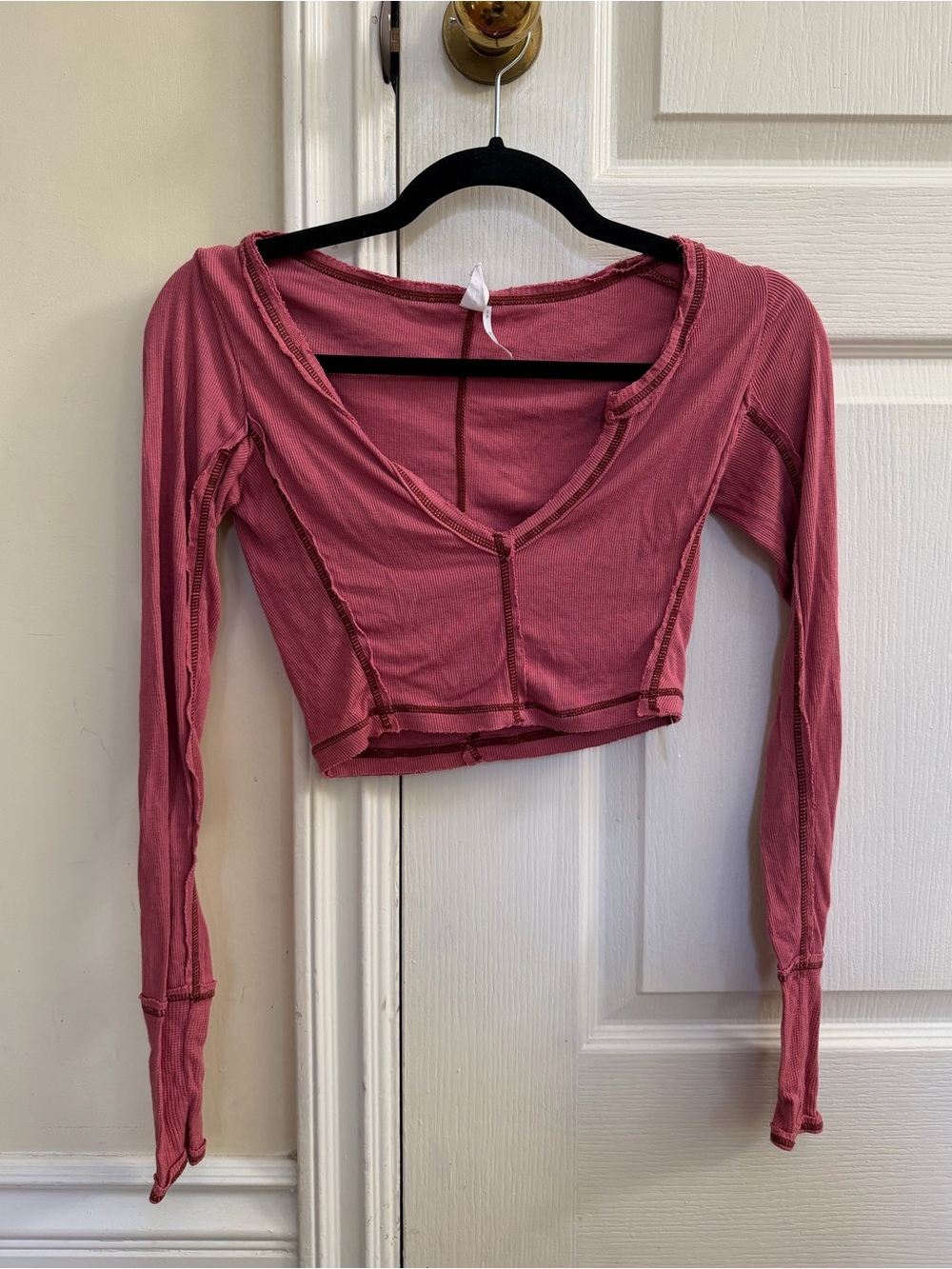 Urban Outfitters Dusty Rose Long-Sleeve Cropped V-Neck Top